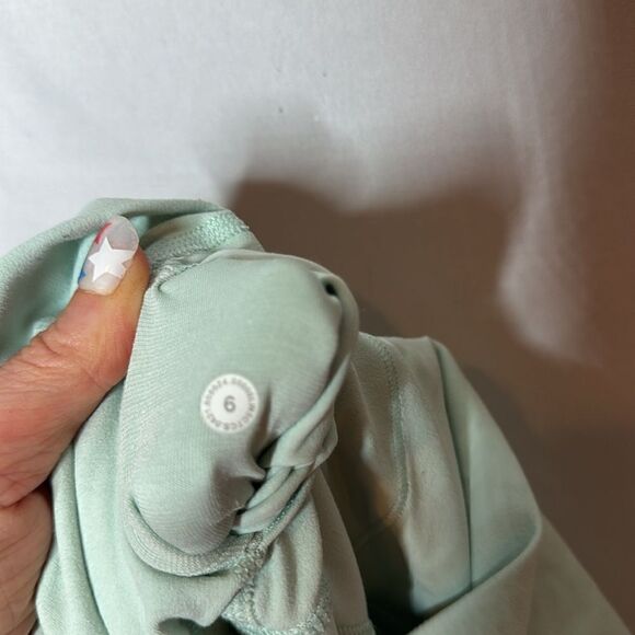 Lululemon Align High Rise 25” Leggings. Size 6. - Picture 6 of 6